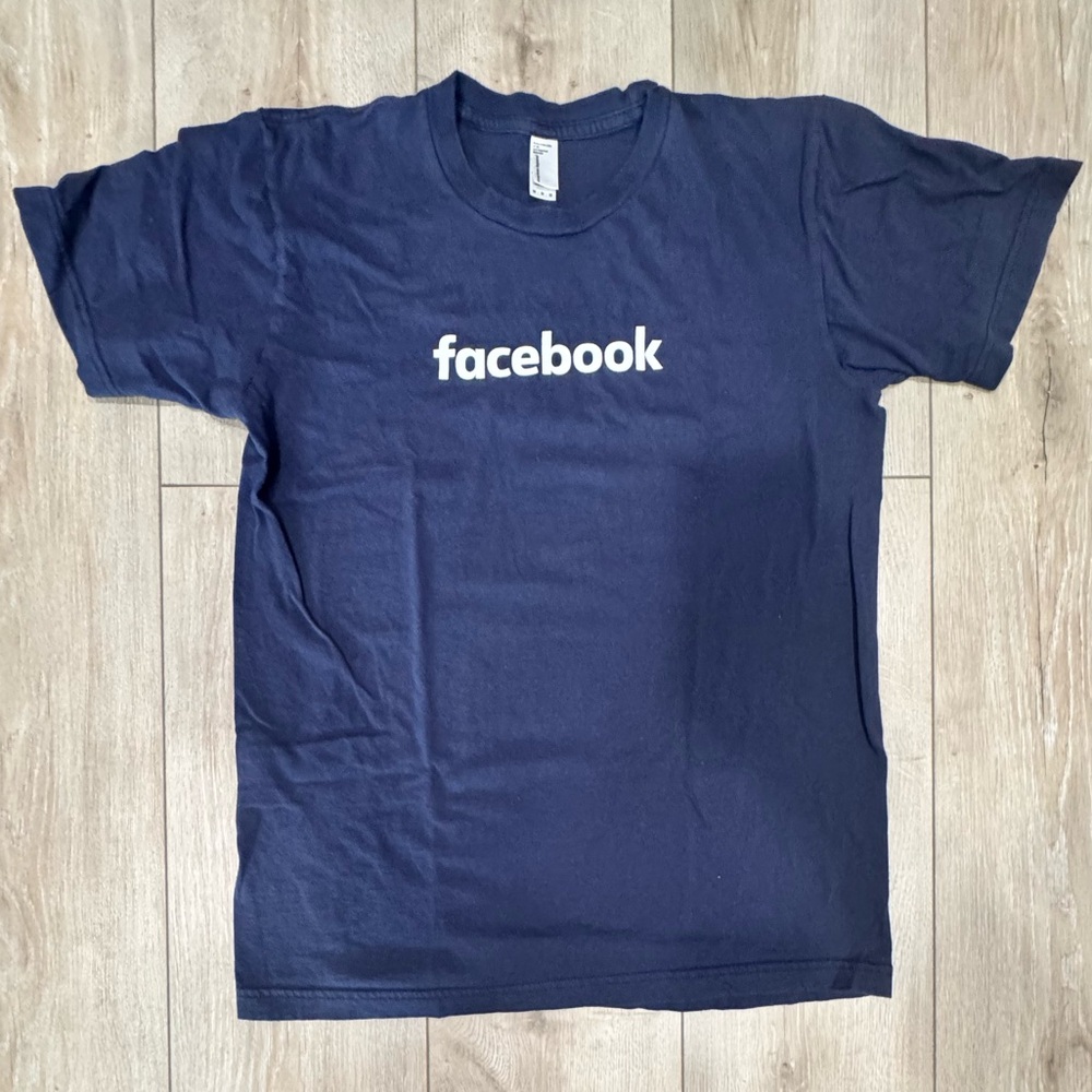 100% Cotton FACEBOOK Navy Blue Men's AMERICAN APPAREL T-Shirt MED SCREEN PRINT